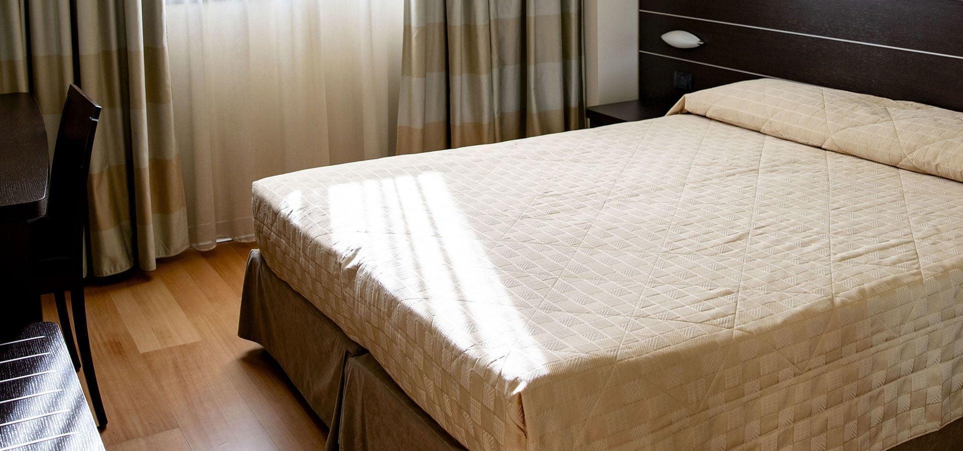 Castahotel Castagnito Ngoại thất bức ảnh