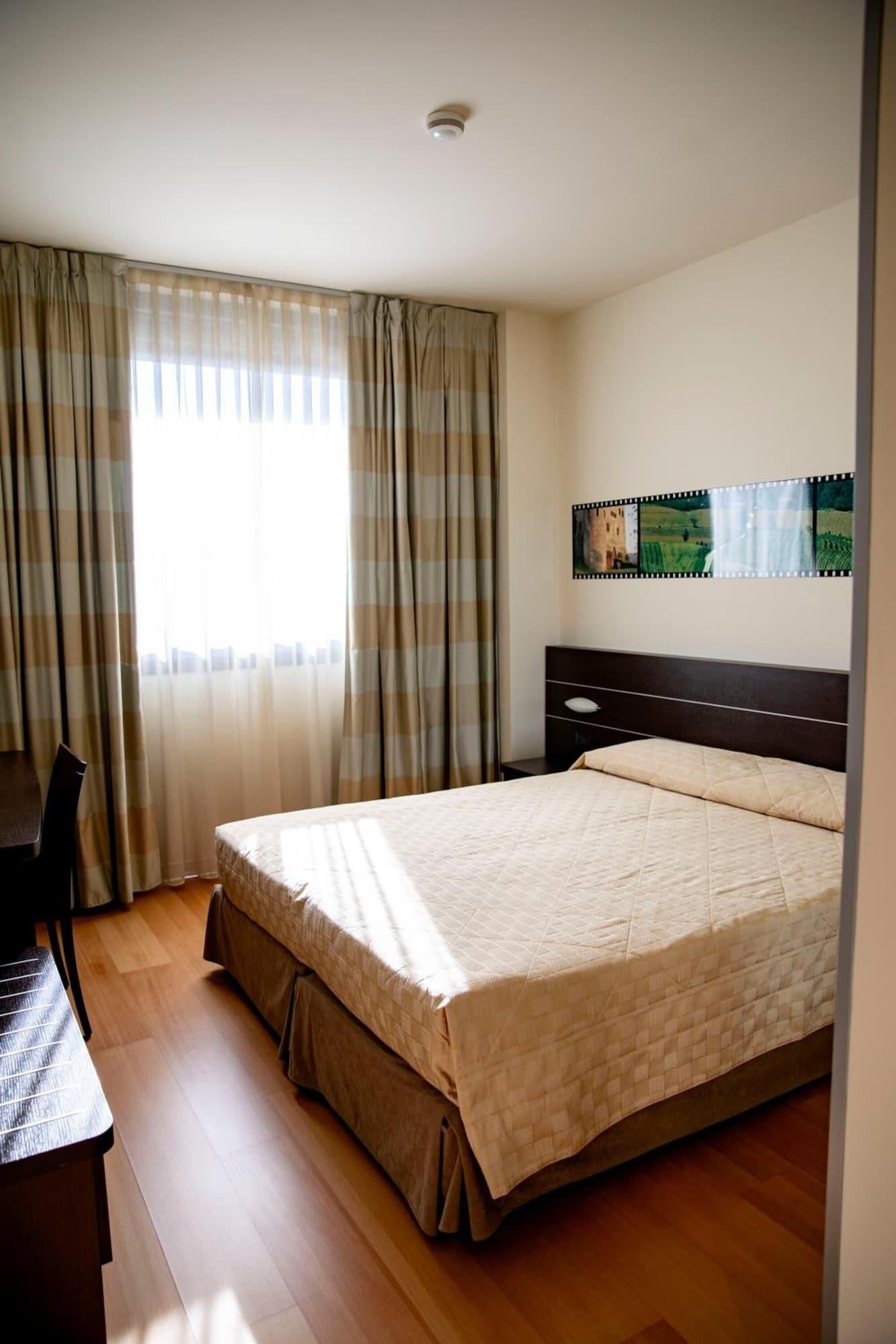 Castahotel Castagnito Ngoại thất bức ảnh